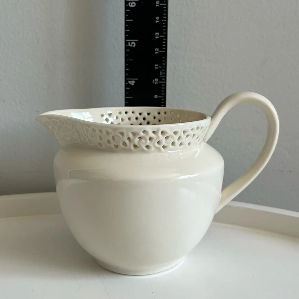 Vintage I. Godinger & Co Cream Lace Creamer
